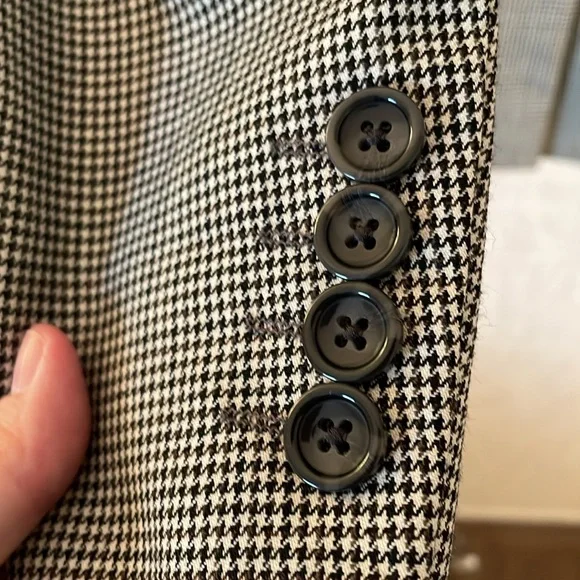 Nautica black and white houndstooth men’s suit jacket . Size 42R. 6 pockets - Picture 7 of 15